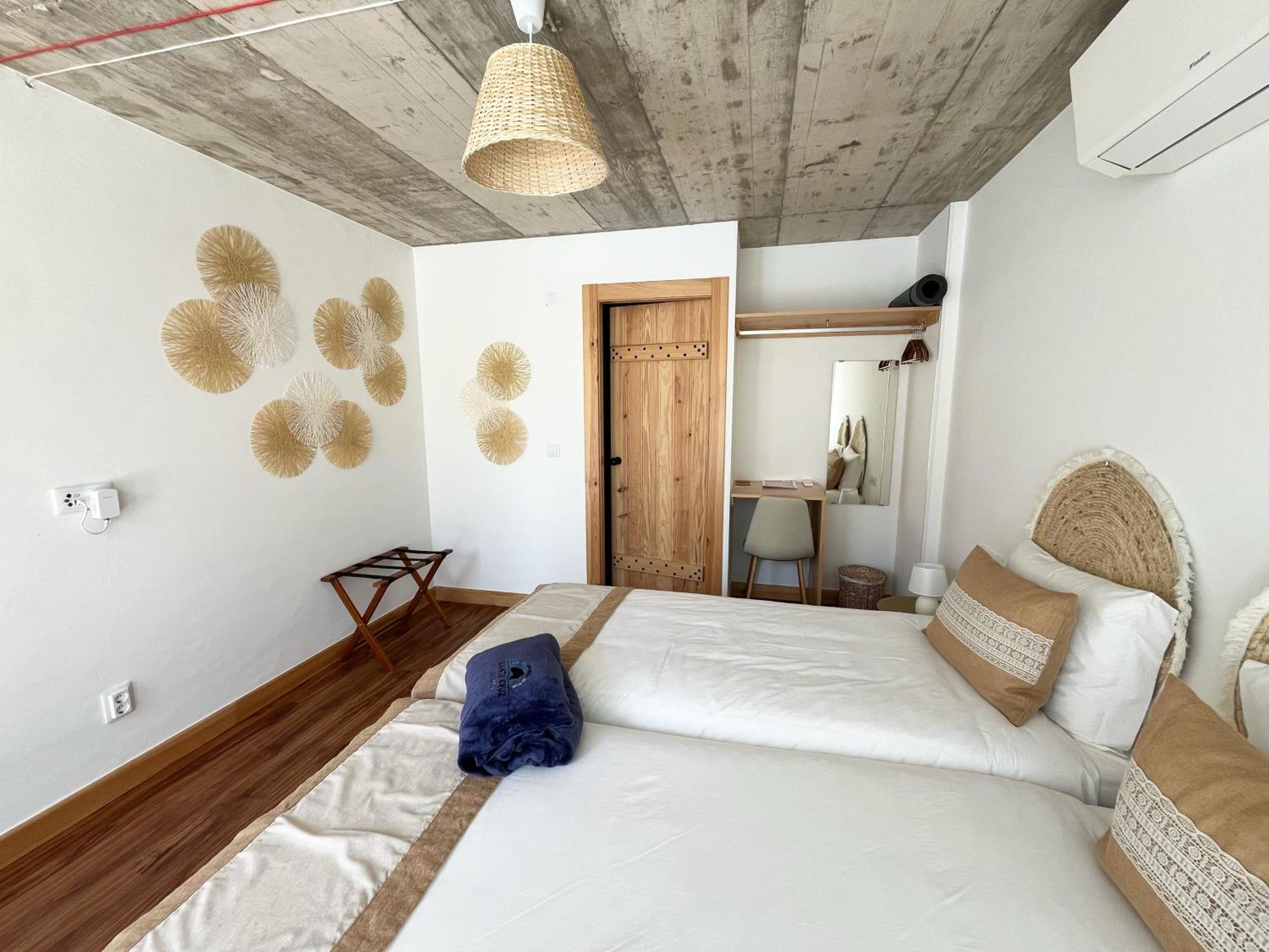 Santa Cruz Dive House Padi Dive Resort Silveira  エクステリア 写真