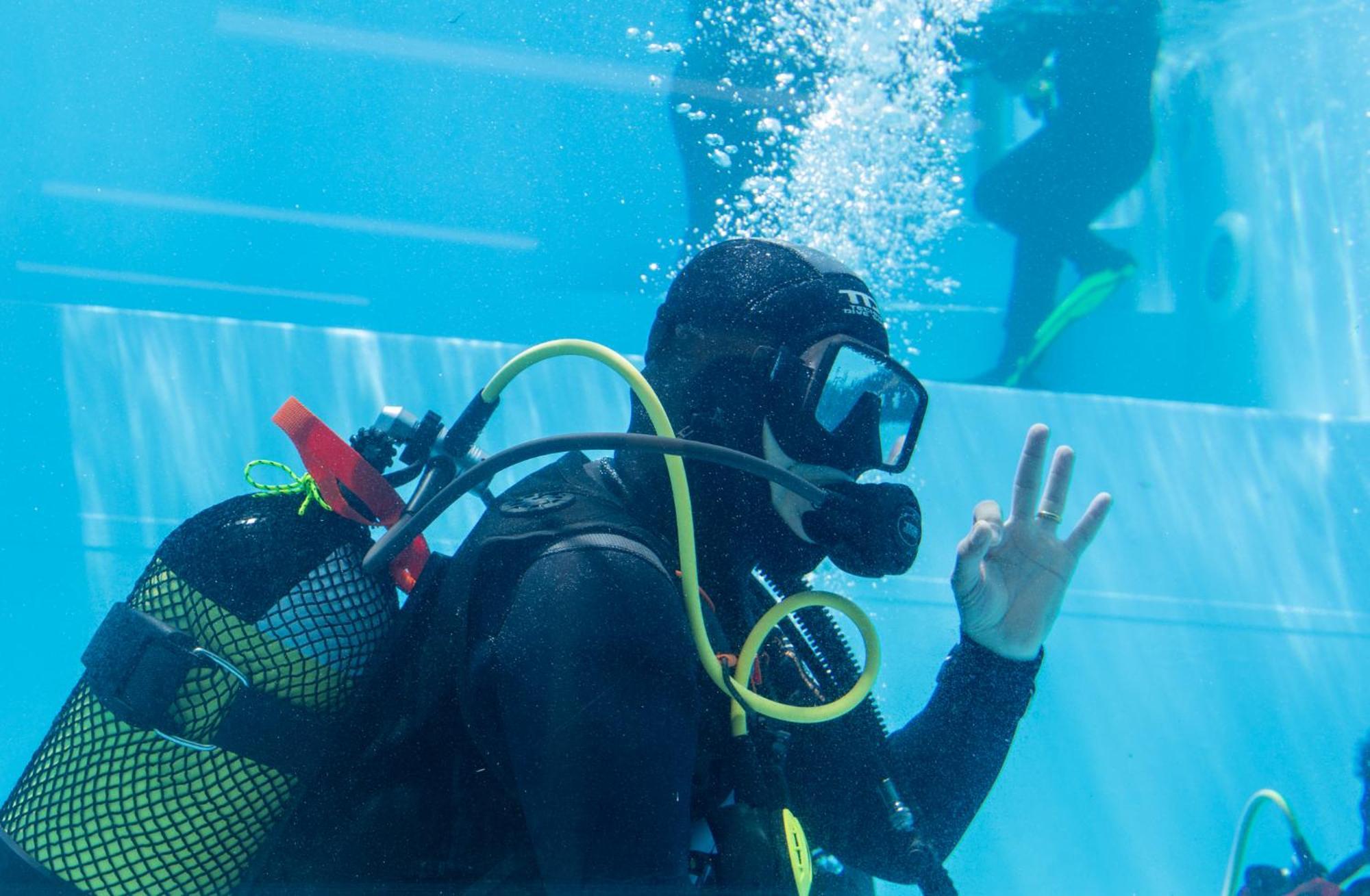 Santa Cruz Dive House Padi Dive Resort Silveira  エクステリア 写真
